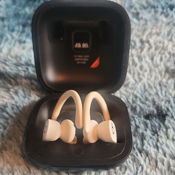 White Wireless Earbuds with Charging Case